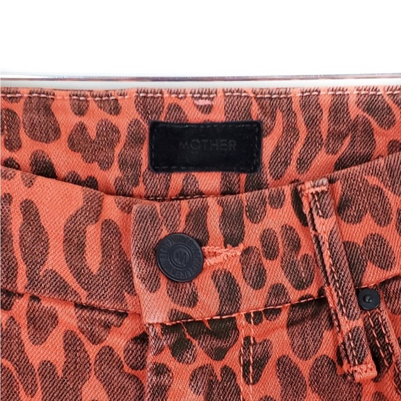 Mother cheetah print denim - Picture 2 of 5